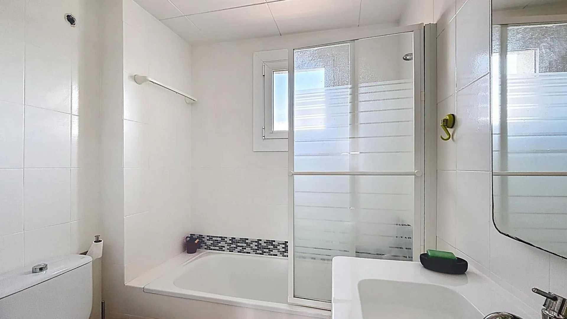 Apartamento Sol Y Playa 4 1 Piso Muy Bonito Y Reformado Rosas 0*,  España