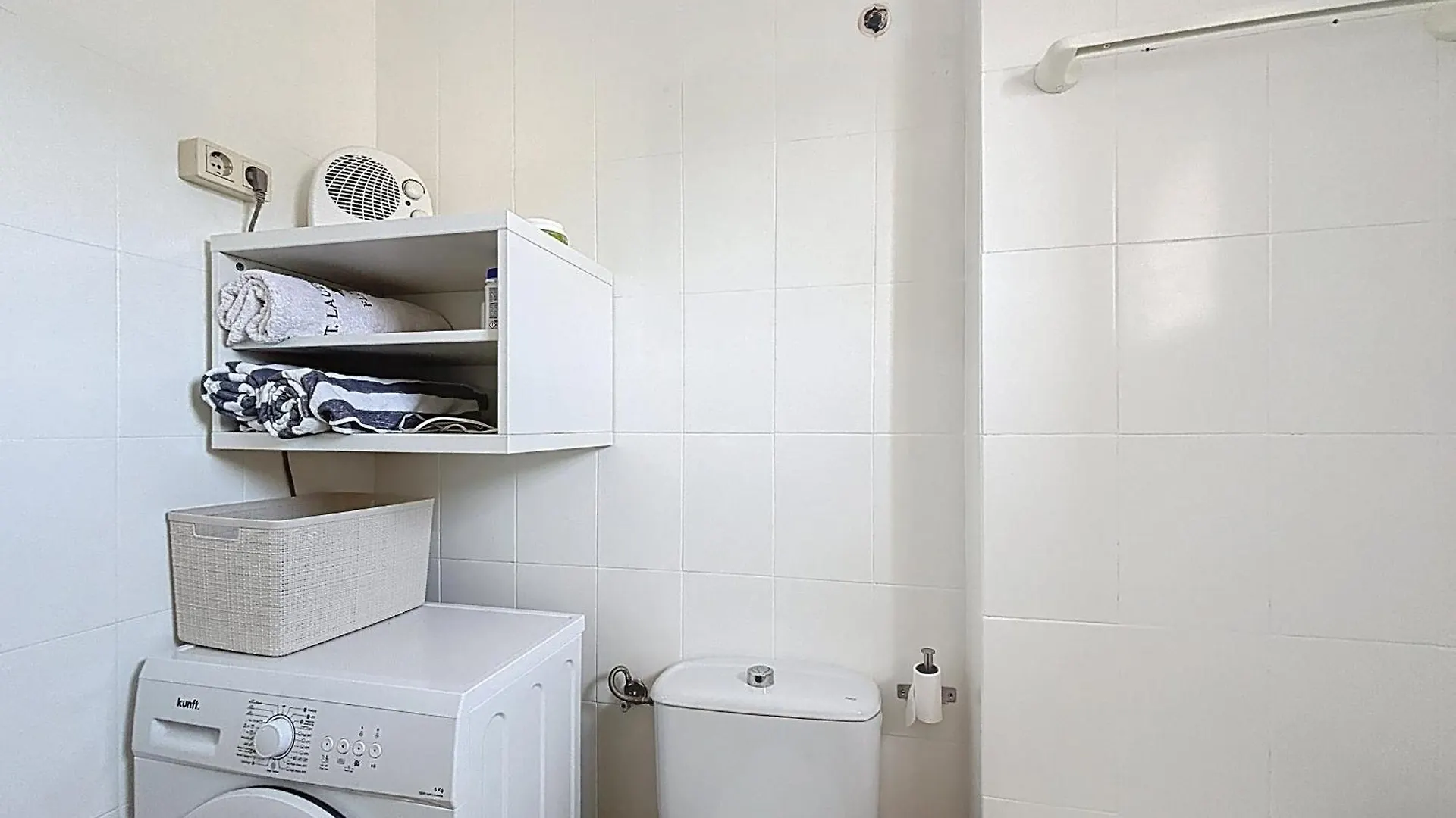 Apartamento Sol Y Playa 4 1 Piso Muy Bonito Y Reformado Rosas