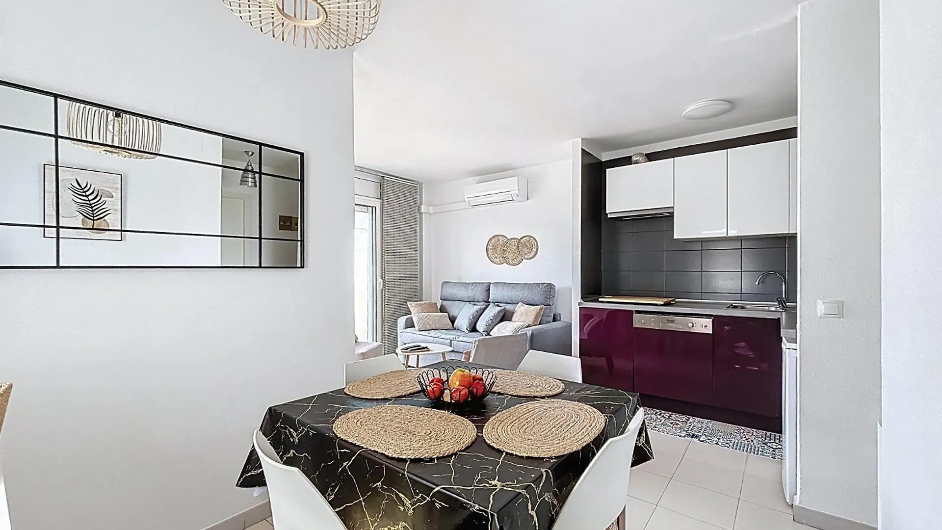 Apartamento Sol Y Playa 4 1 Piso Muy Bonito Y Reformado Rosas